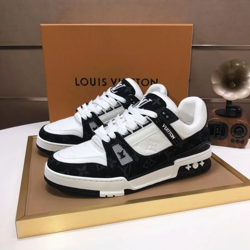 Louis Vuitton Trainer Sneaker Affordable 32509