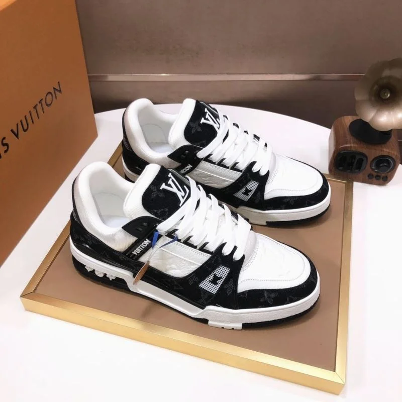 Louis Vuitton Trainer Sneaker Affordable 32509