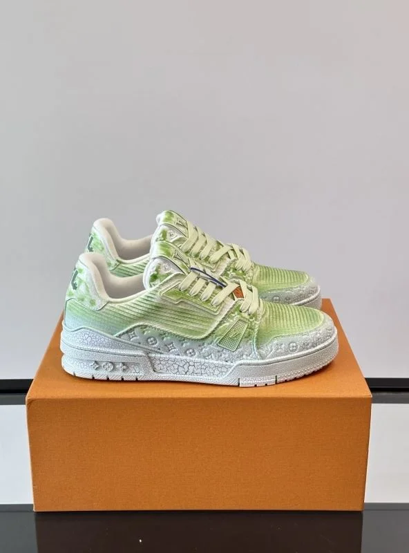 Unique Louis Vuitton Trainer Sneaker 32508