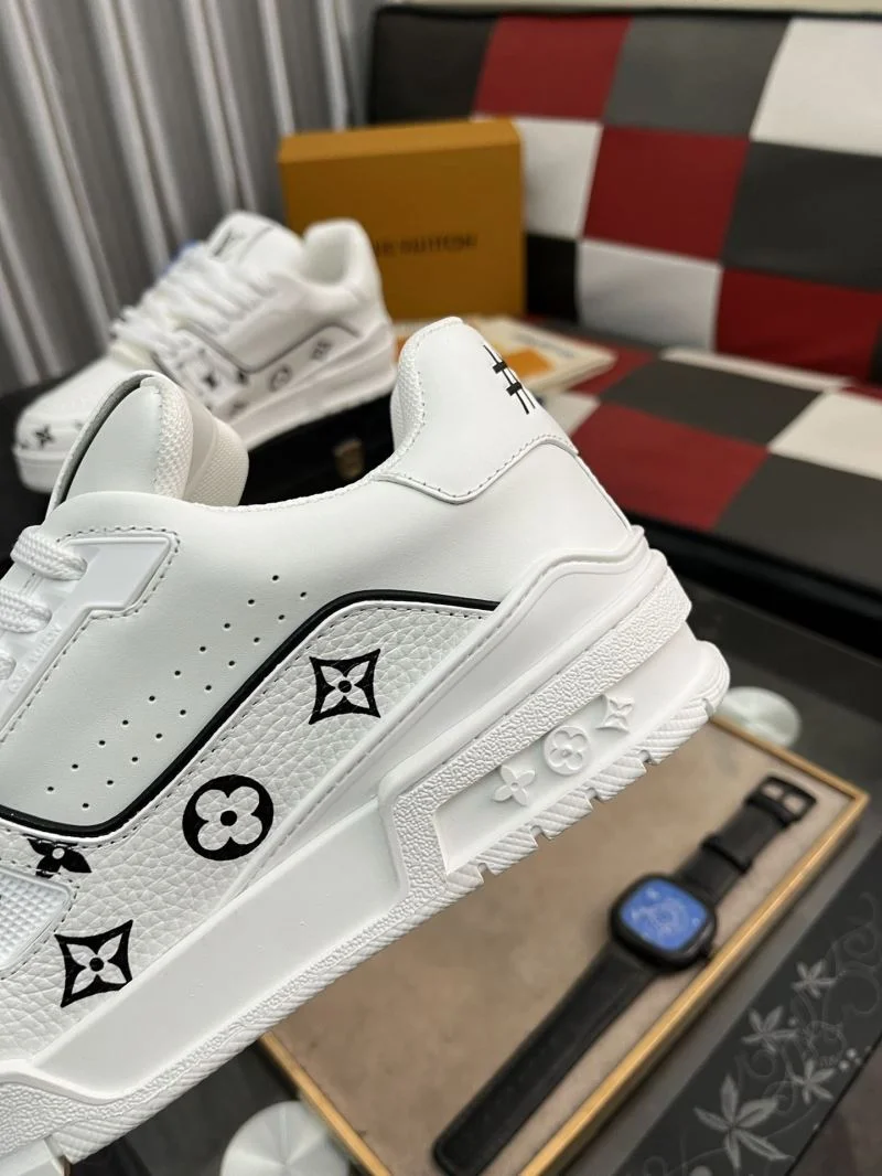 SoftTouch Louis Vuitton Trainer Sneaker 32499