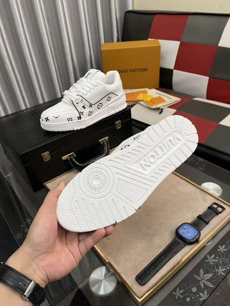 SoftTouch Louis Vuitton Trainer Sneaker 32499