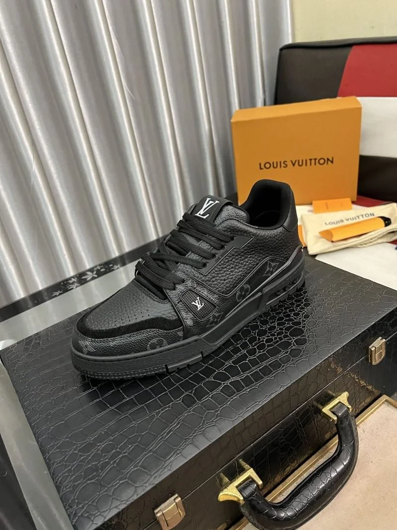 Louis Vuitton Trainer Sneaker Comfortable 32503