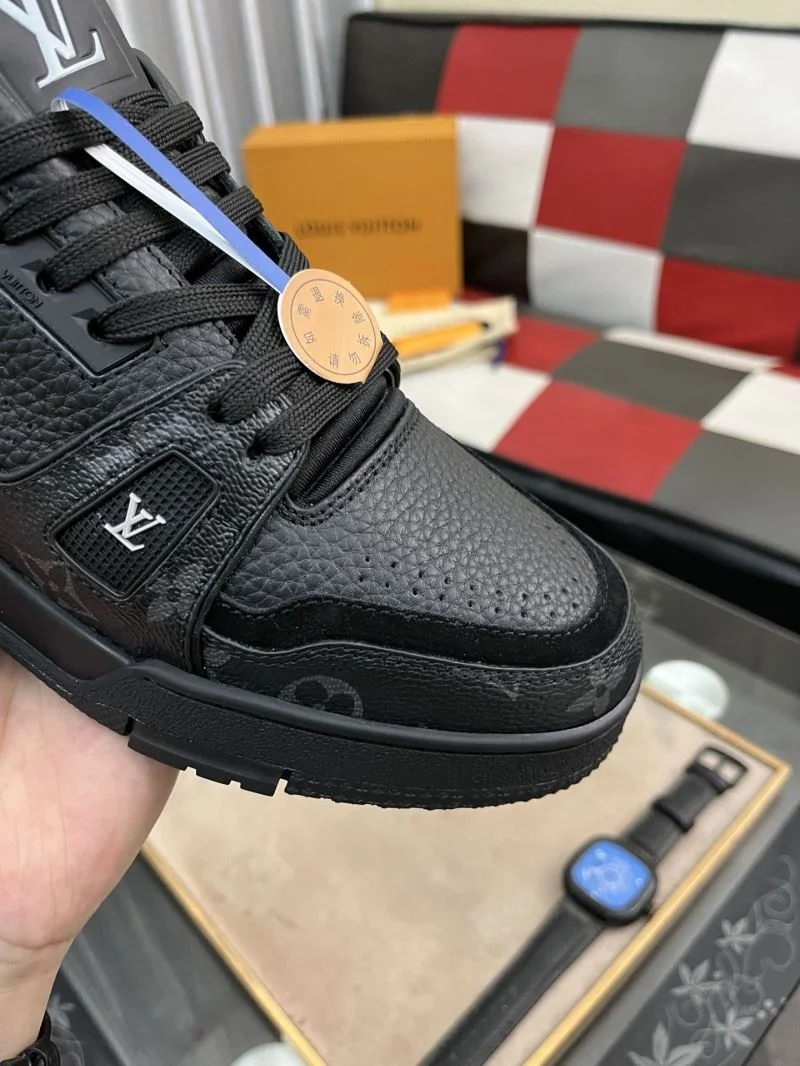 Louis Vuitton Trainer Sneaker Comfortable 32503