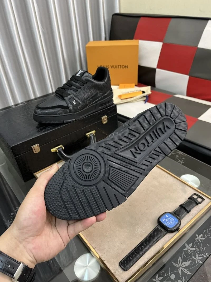 Louis Vuitton Trainer Sneaker Comfortable 32503