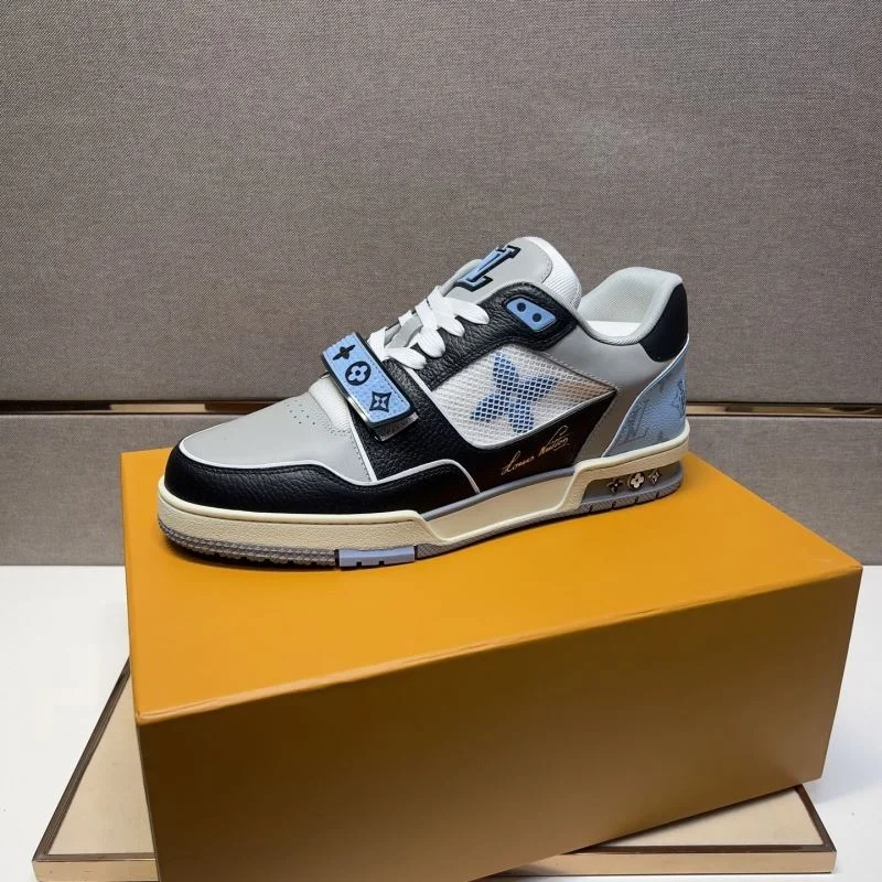 Comfortable Louis Vuitton Trainer Sneaker 32500
