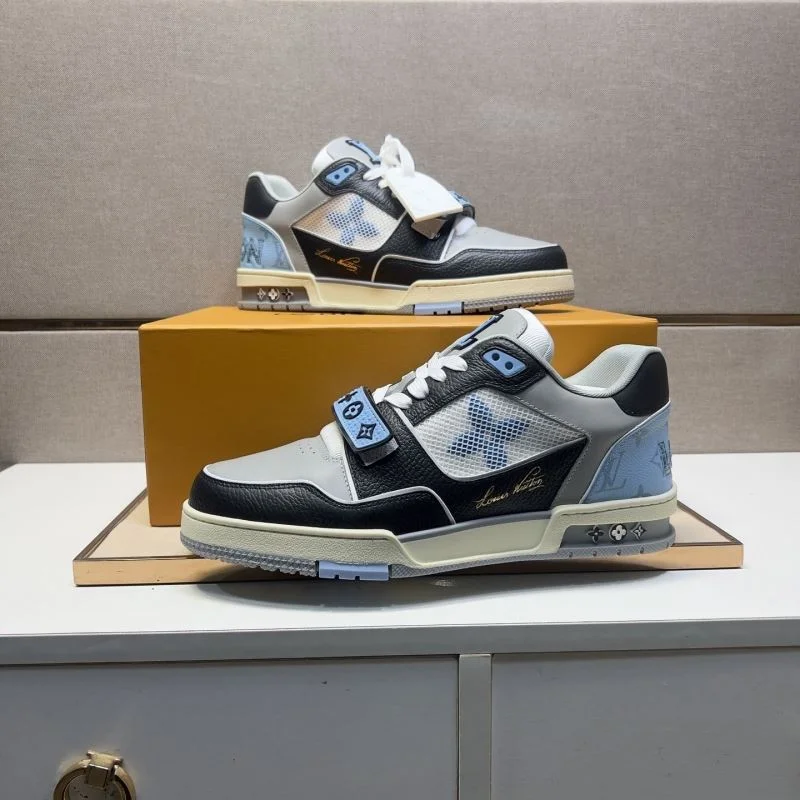 Comfortable Louis Vuitton Trainer Sneaker 32500