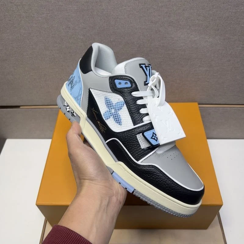 Comfortable Louis Vuitton Trainer Sneaker 32500
