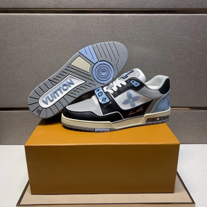 Comfortable Louis Vuitton Trainer Sneaker 32500