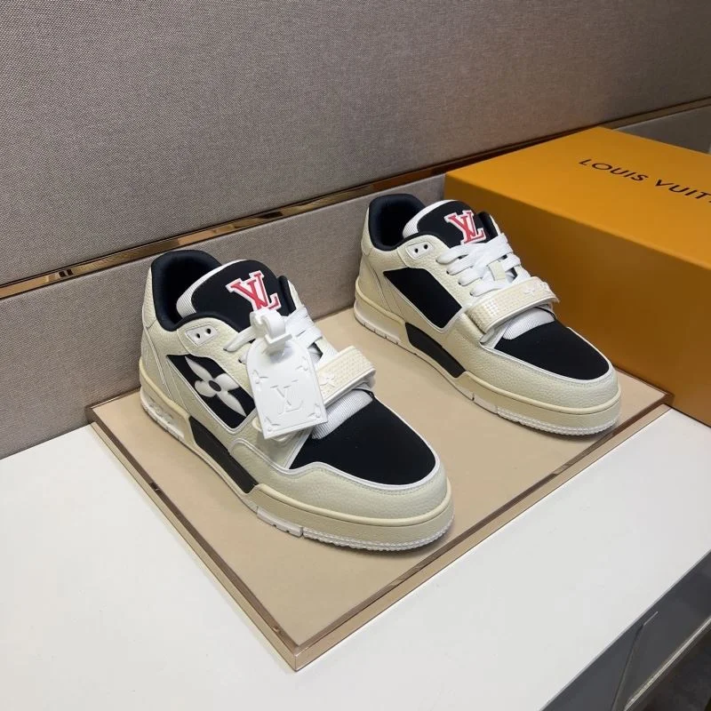 Louis Vuitton Trainer Sneaker Fashionable 32498