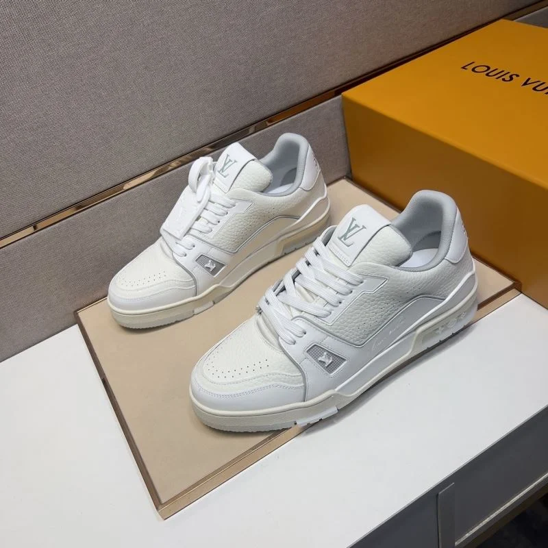 Louis Vuitton Trainer Sneaker WaterResistant 32497