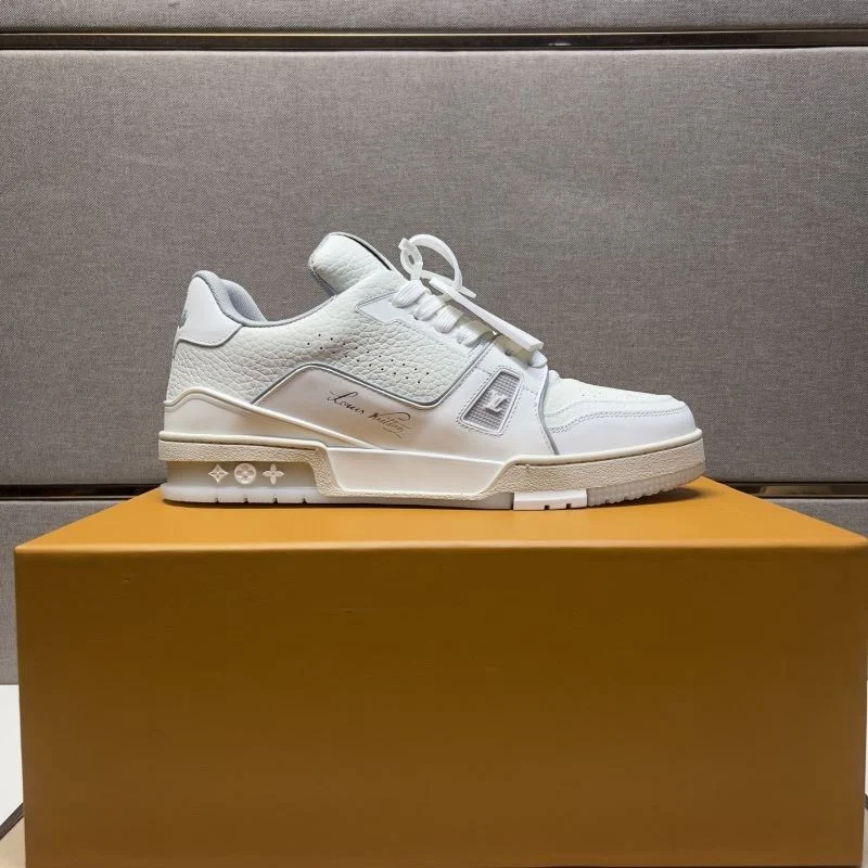 Louis Vuitton Trainer Sneaker WaterResistant 32497