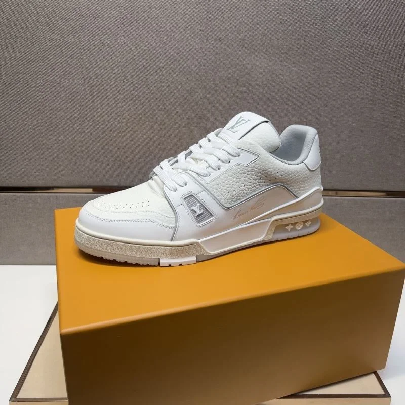Louis Vuitton Trainer Sneaker WaterResistant 32497