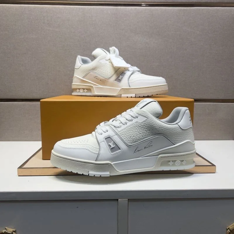 Louis Vuitton Trainer Sneaker WaterResistant 32497