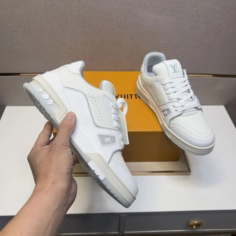 Louis Vuitton Trainer Sneaker WaterResistant 32497