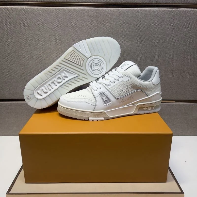 Louis Vuitton Trainer Sneaker WaterResistant 32497