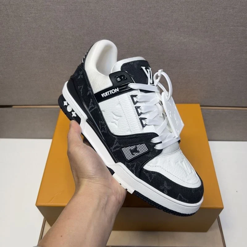 Louis Vuitton Trainer Sneaker WeatherProof 32496