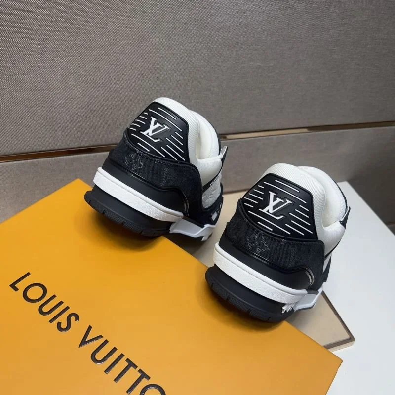 Louis Vuitton Trainer Sneaker WeatherProof 32496