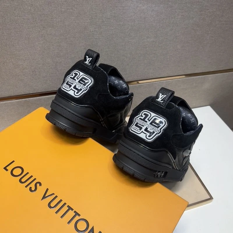 Louis Vuitton Trainer Sneaker TechFriendly 32495