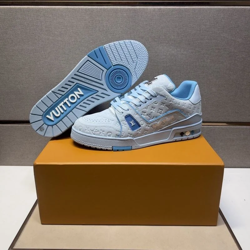 WellDesigned Louis Vuitton Trainer Sneaker 32494