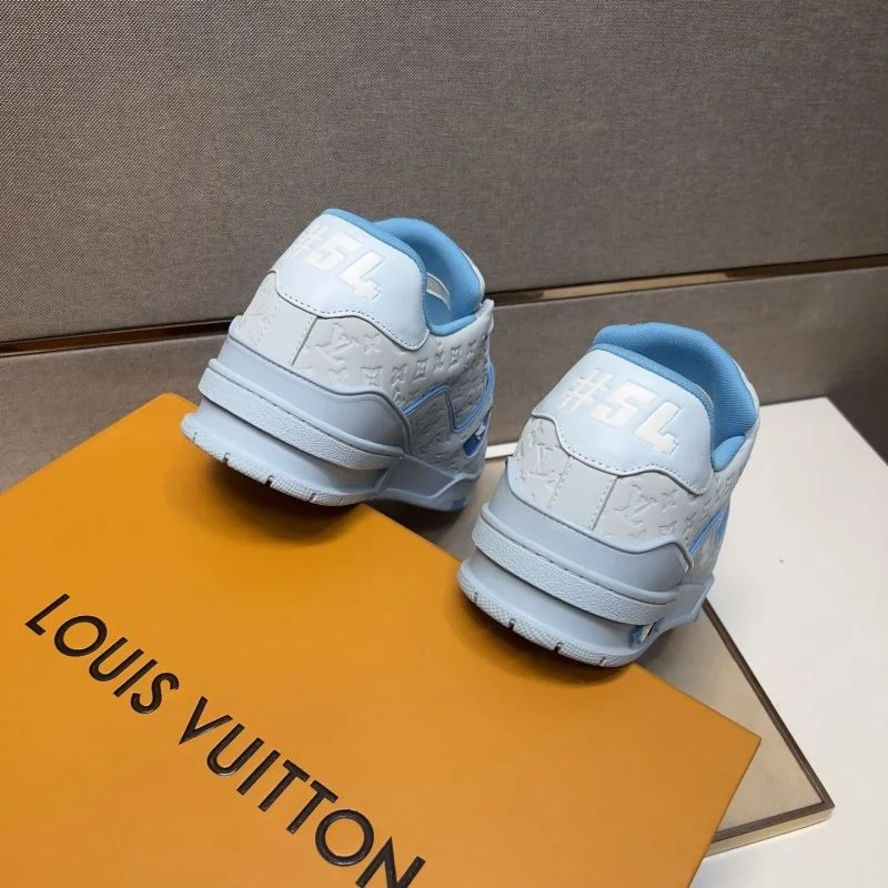 WellDesigned Louis Vuitton Trainer Sneaker 32494