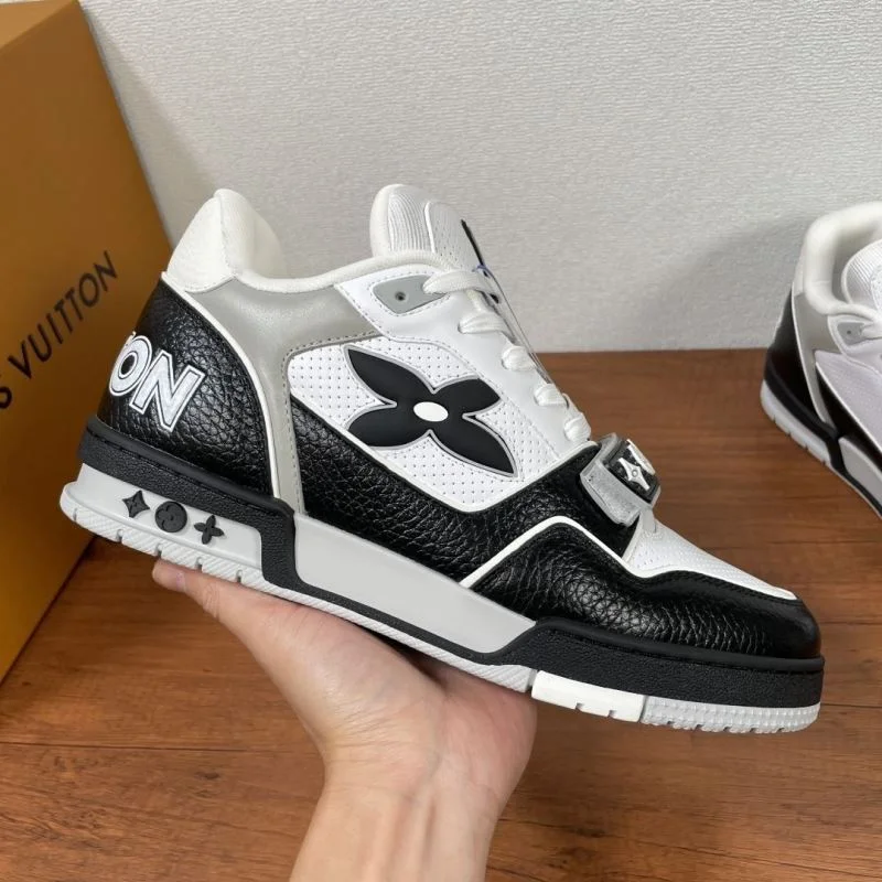 Louis Vuitton Trainer Sneaker OdorResistant 32484