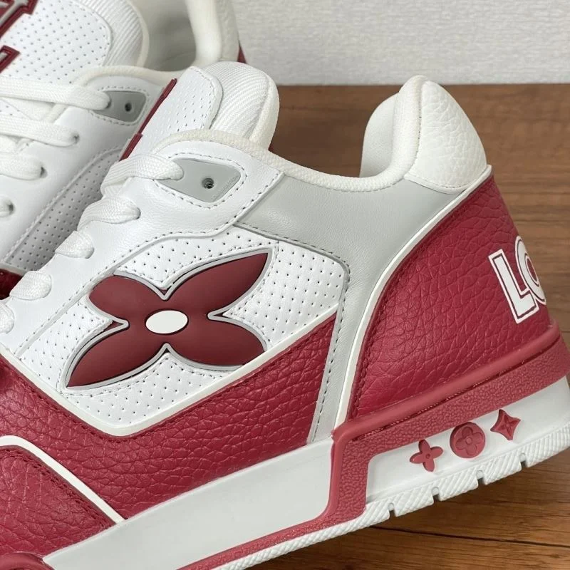 Louis Vuitton Trainer Sneaker WellDesigned 32473
