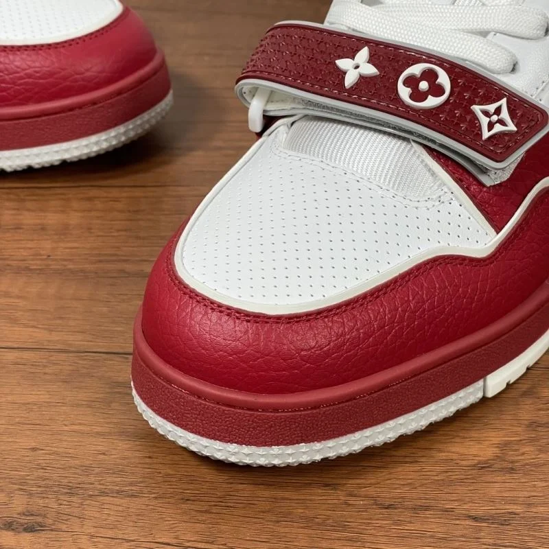Louis Vuitton Trainer Sneaker WellDesigned 32473