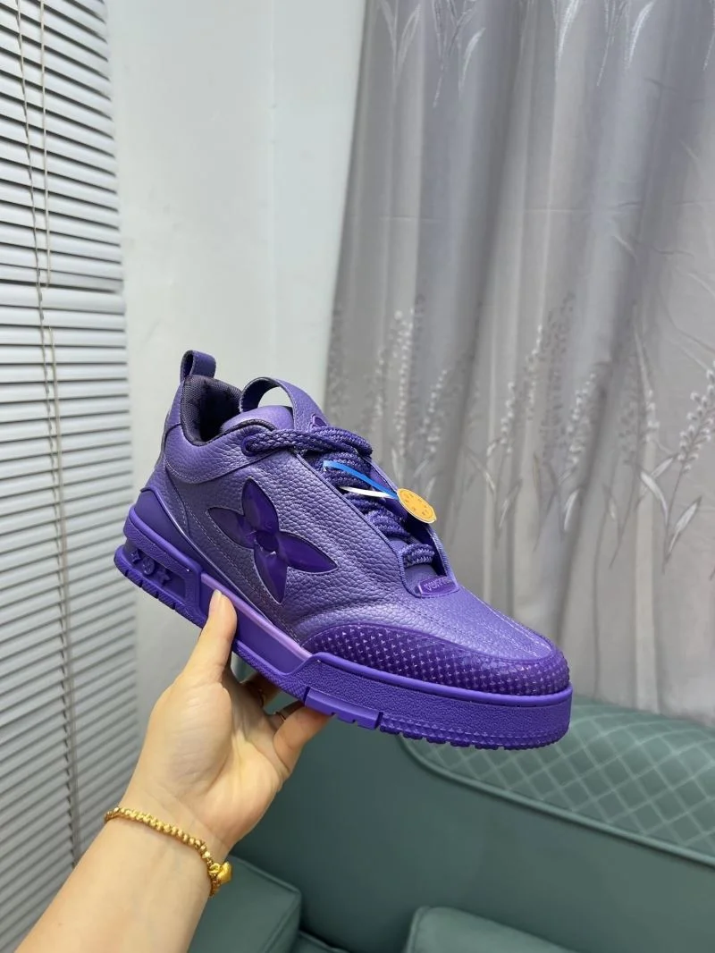 Fashionable Louis Vuitton Trainer Sneaker 32487