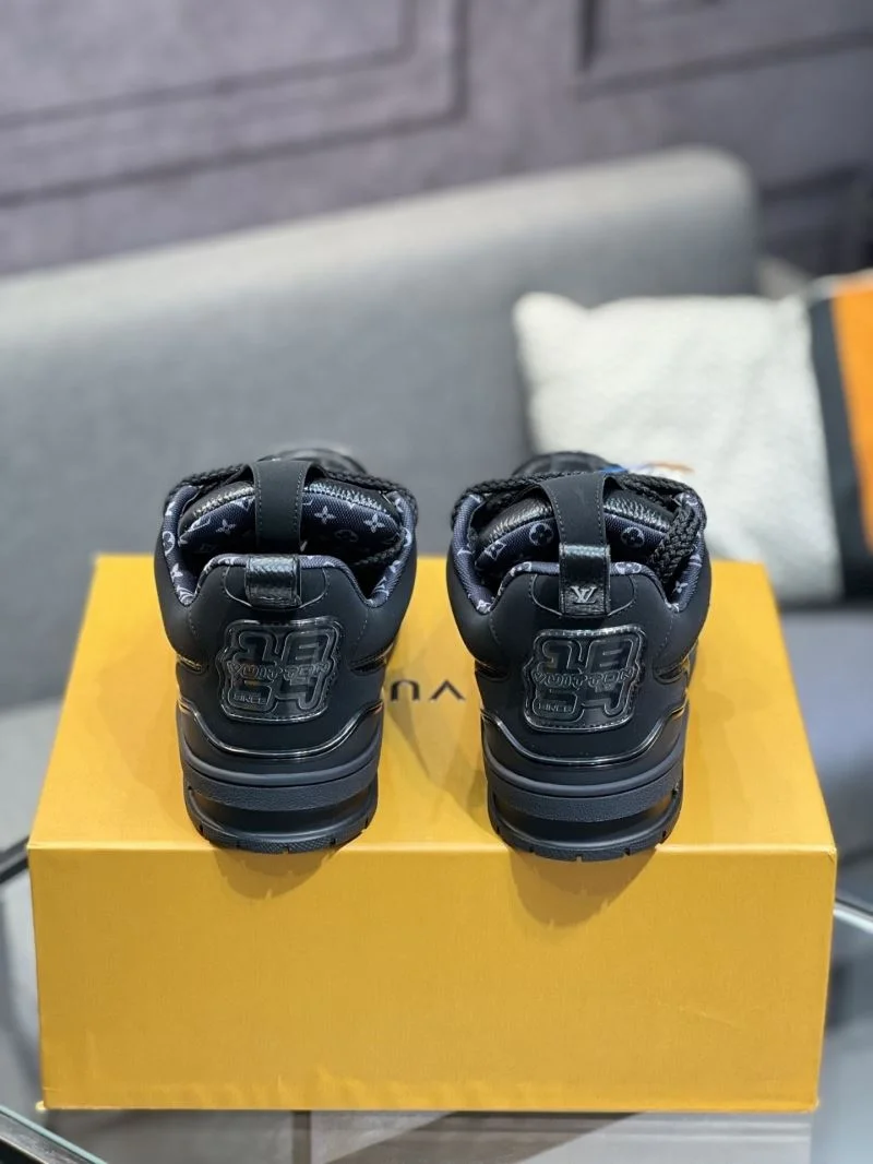 Resilient Louis Vuitton Trainer Sneaker 32486