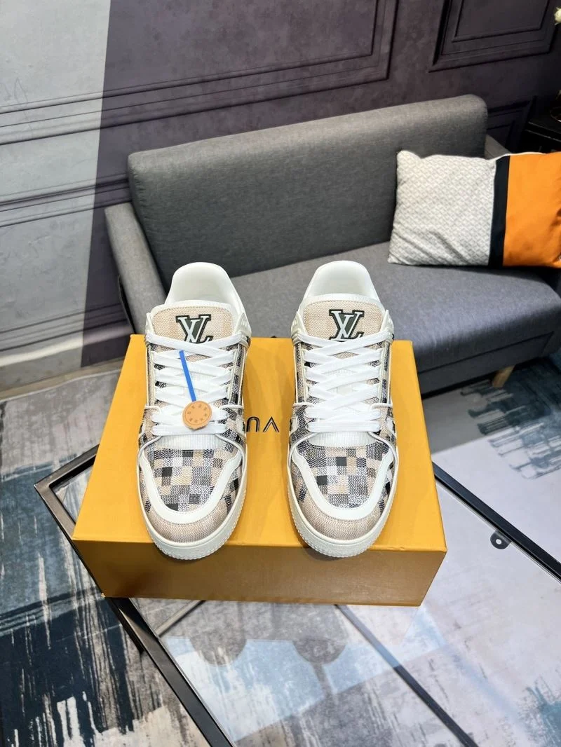 Soft Louis Vuitton Trainer Sneaker 32483
