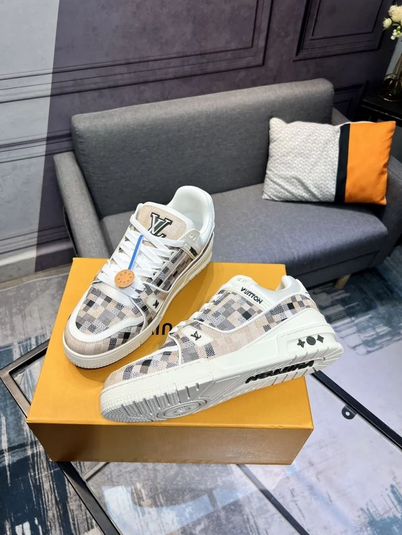 Soft Louis Vuitton Trainer Sneaker 32483