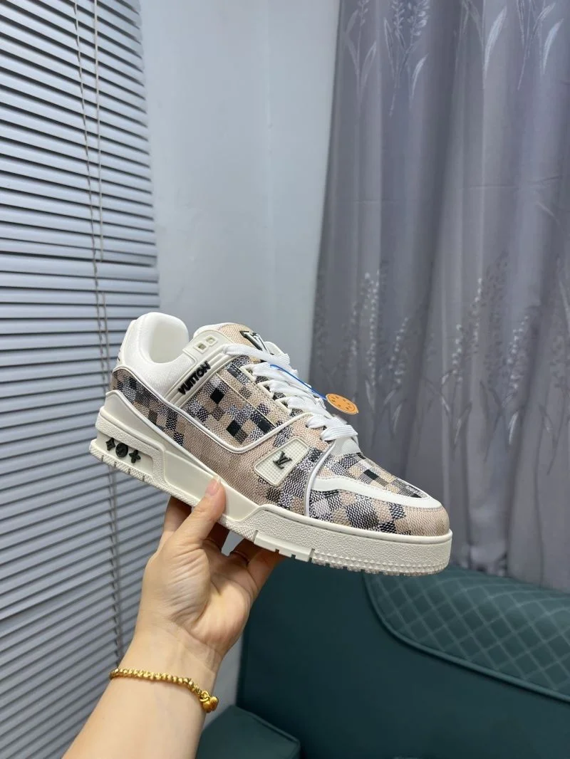 Soft Louis Vuitton Trainer Sneaker 32483