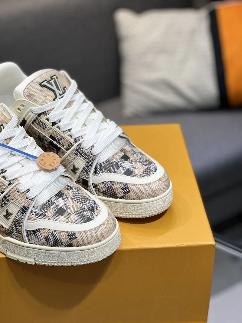 Soft Louis Vuitton Trainer Sneaker 32483