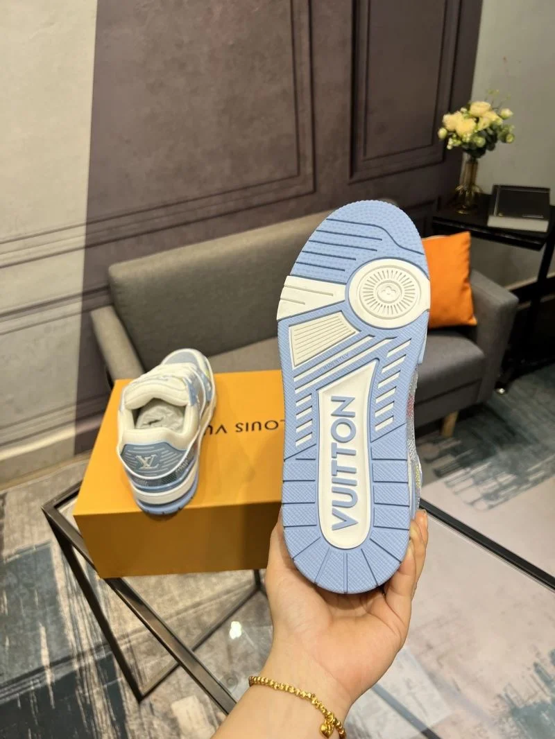 Louis Vuitton Trainer Sneaker Durable 32488