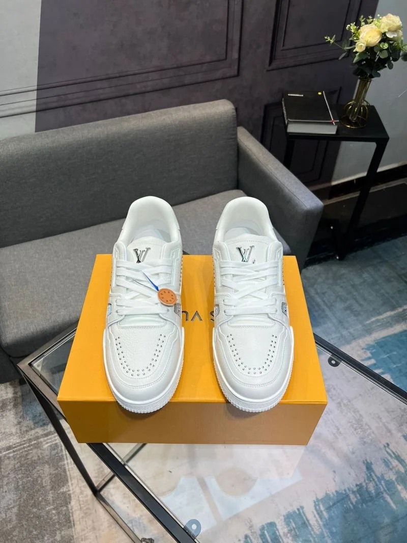TopPick Louis Vuitton Trainer Sneaker 32470