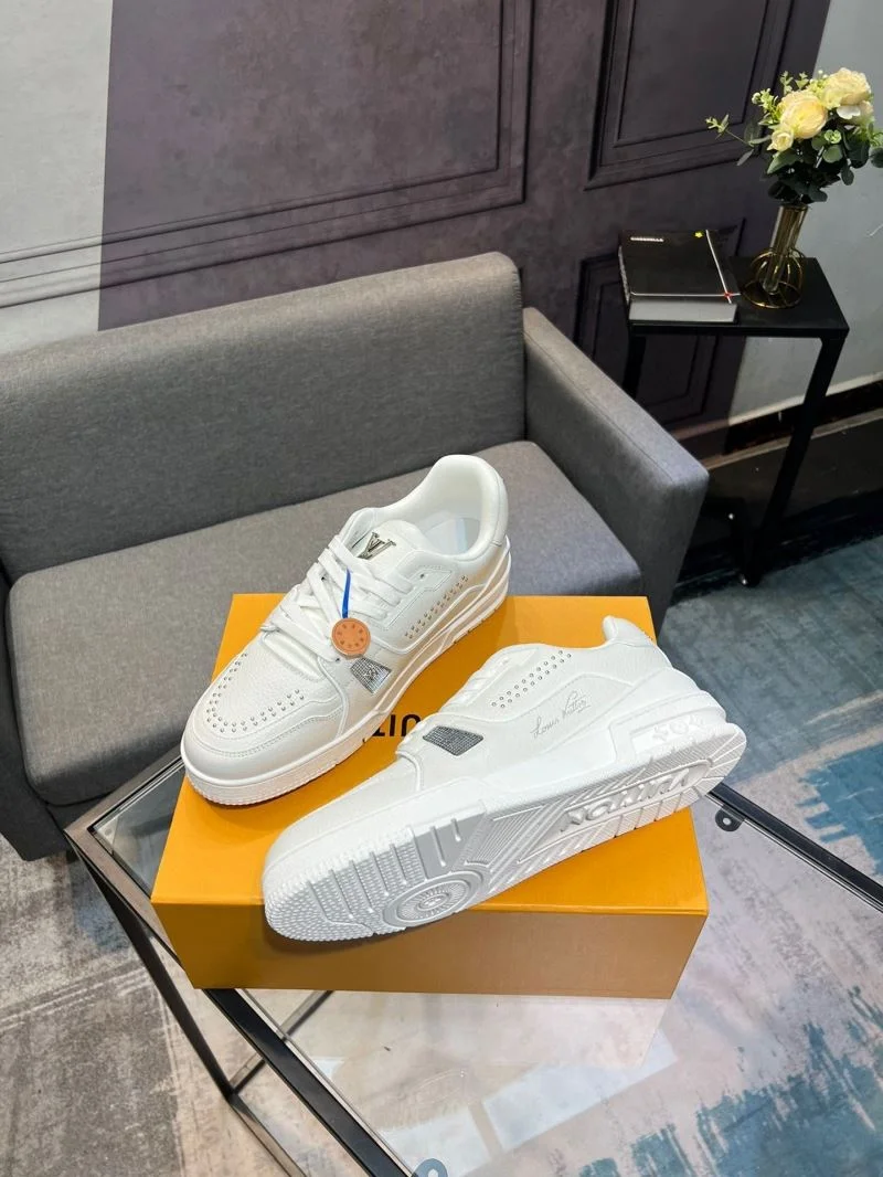 TopPick Louis Vuitton Trainer Sneaker 32470