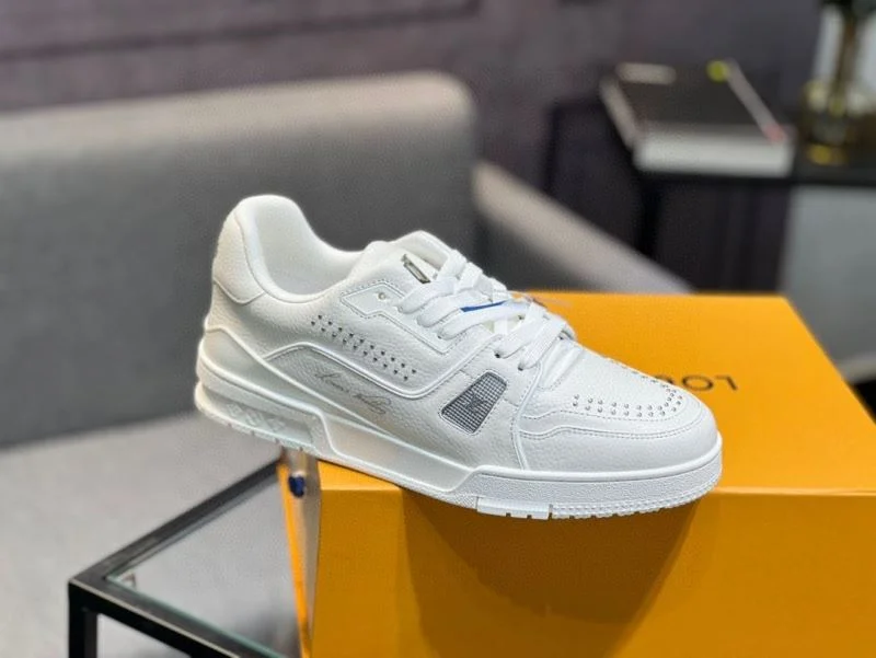 TopPick Louis Vuitton Trainer Sneaker 32470