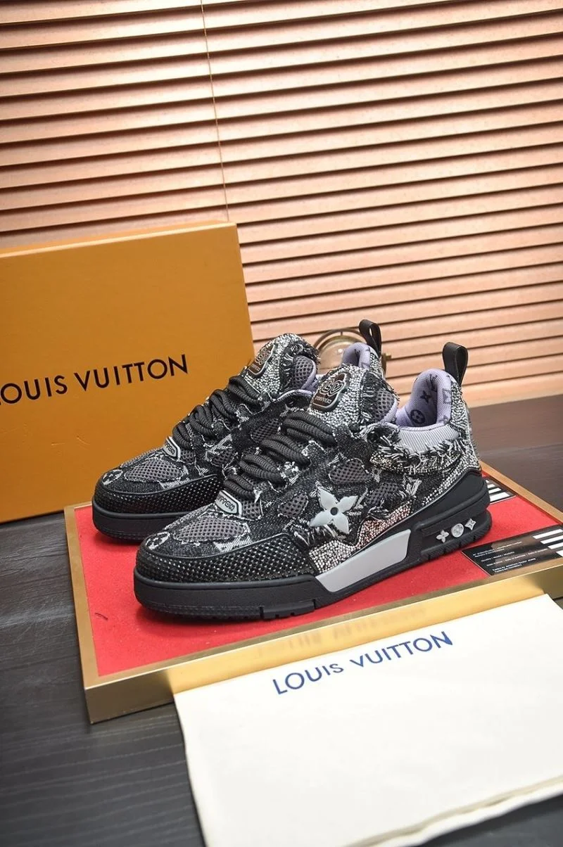 AllSeason Louis Vuitton Trainer Sneaker 32489