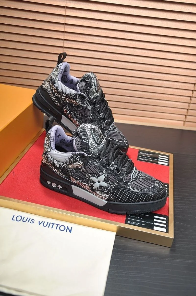 AllSeason Louis Vuitton Trainer Sneaker 32489