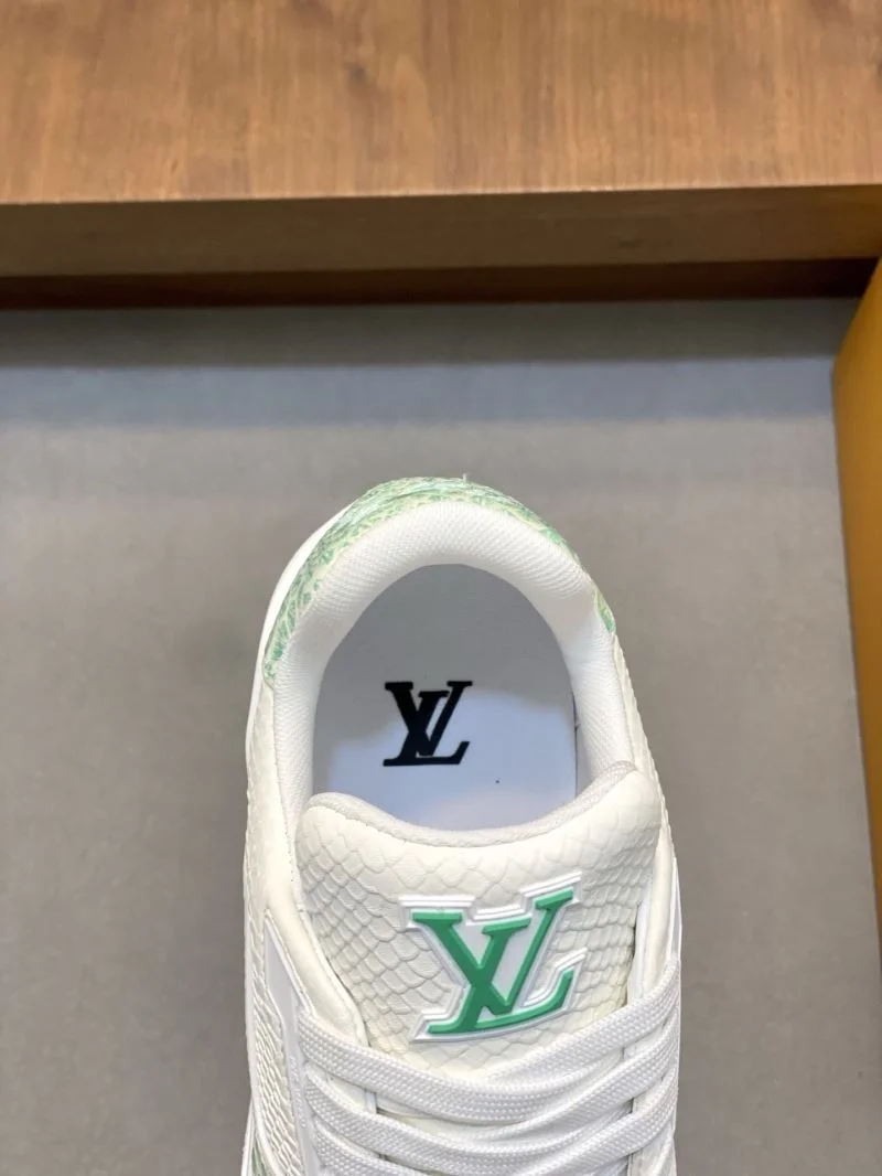 Louis Vuitton Trainer Sneaker QuickDry 32481
