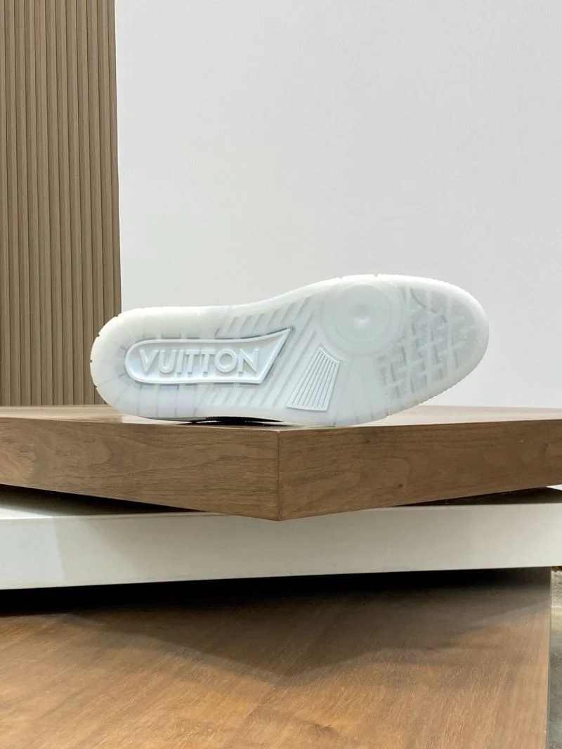 Louis Vuitton Trainer Sneaker WrinkleFree 32480