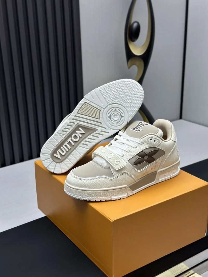 Louis Vuitton Trainer Sneaker Modern 33237