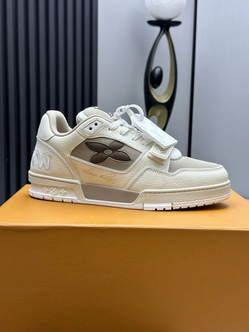 Louis Vuitton Trainer Sneaker Modern 33237