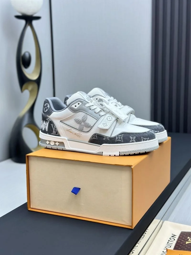EasyCare Louis Vuitton Trainer Sneaker 33252