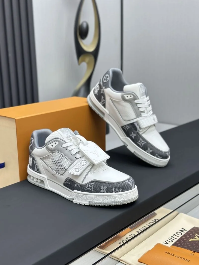 EasyCare Louis Vuitton Trainer Sneaker 33252