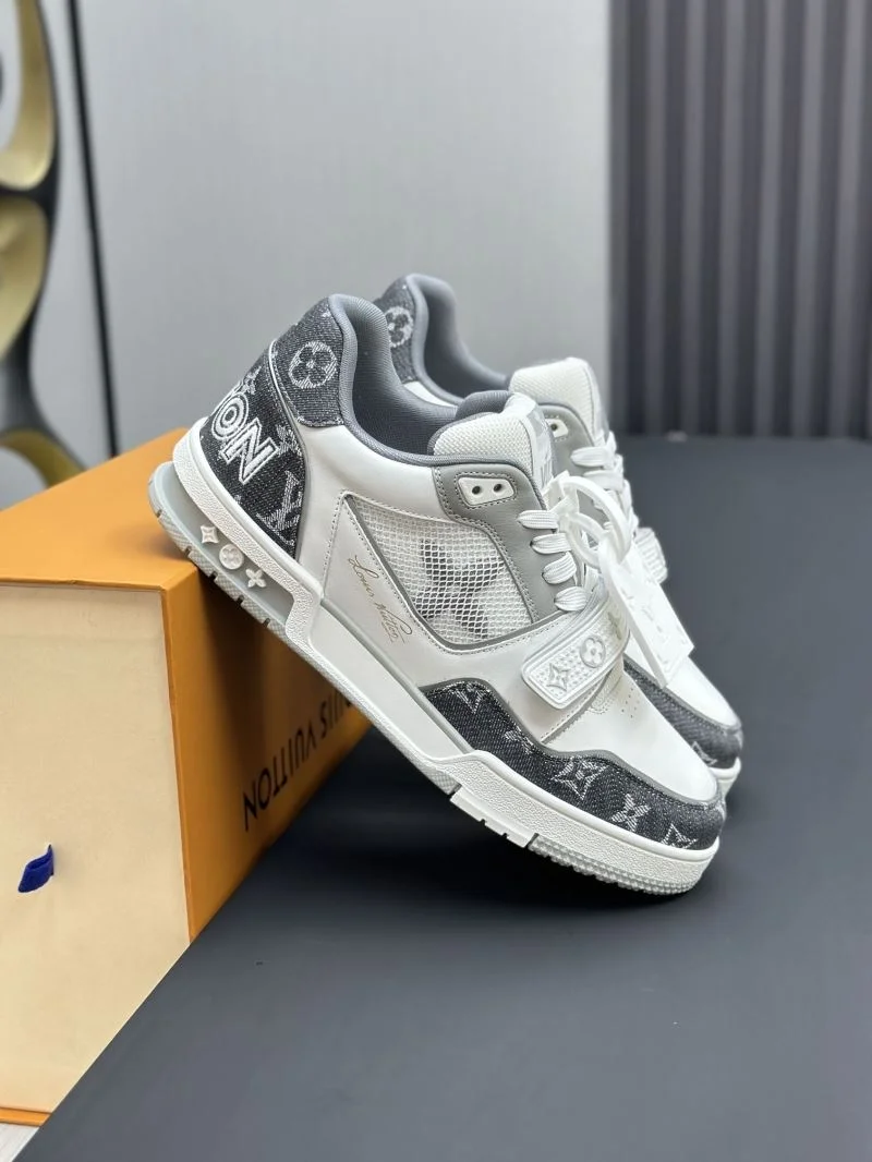 EasyCare Louis Vuitton Trainer Sneaker 33252