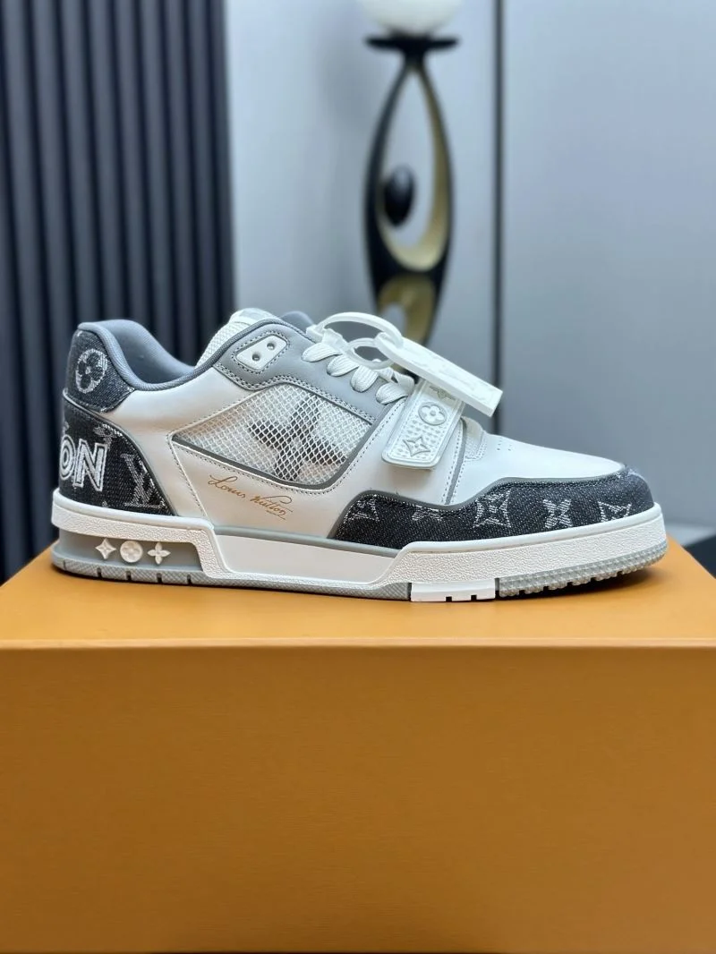 EasyCare Louis Vuitton Trainer Sneaker 33252