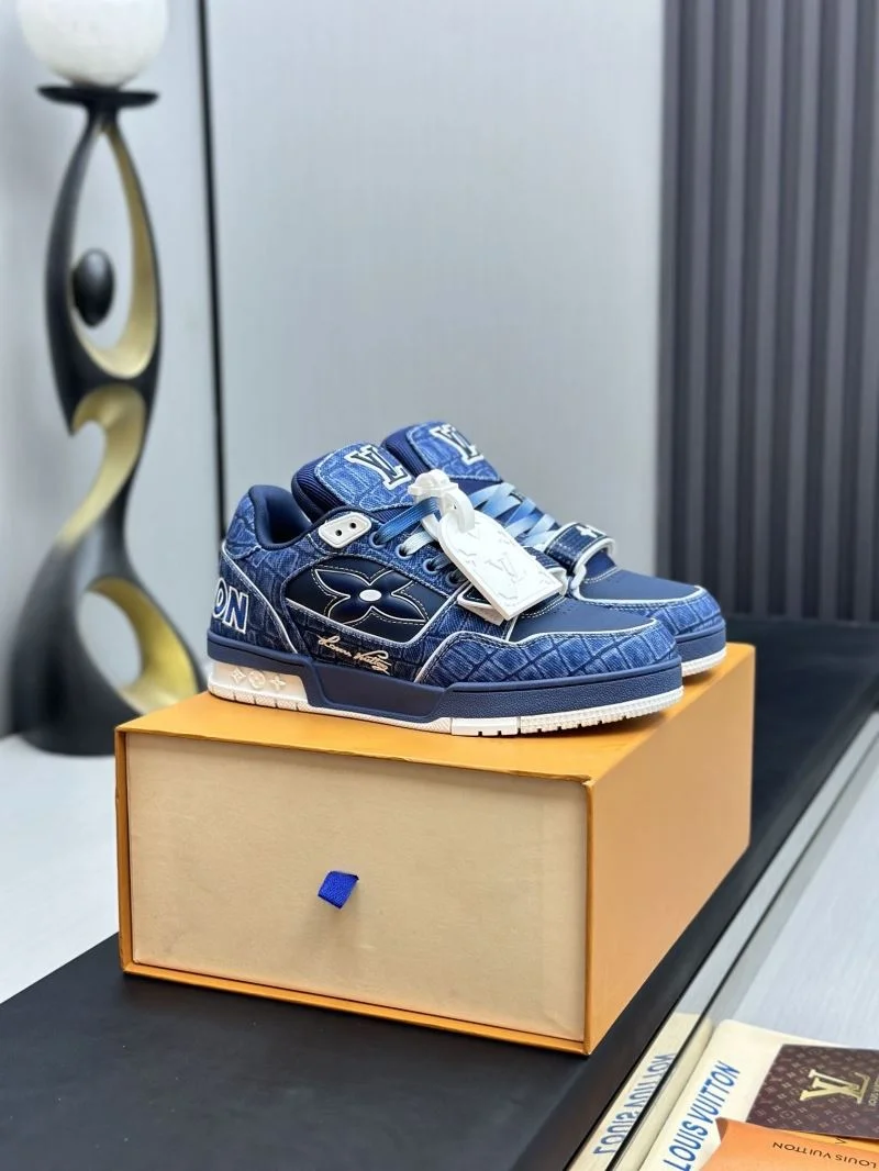 Louis Vuitton Trainer Sneaker Modern 33241