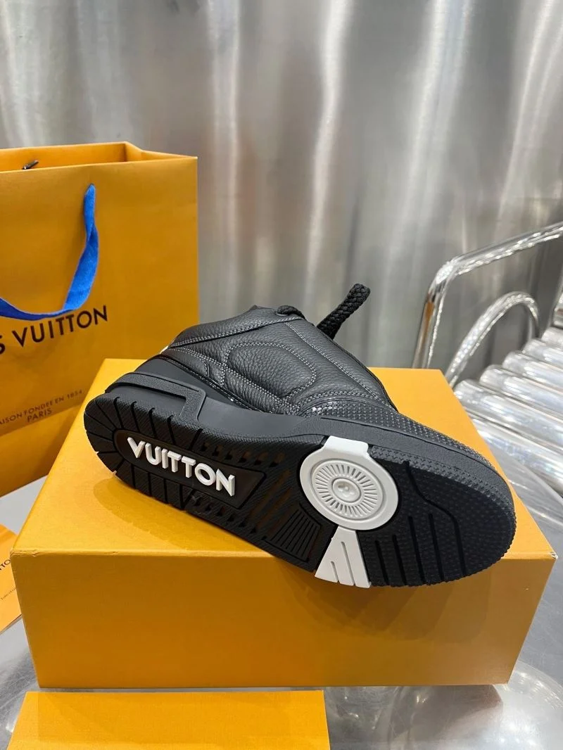 Bright Louis Vuitton Trainer Sneaker 31045