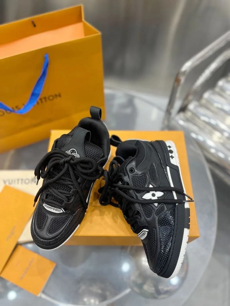 Louis Vuitton Trainer Sneaker Cozy 31031